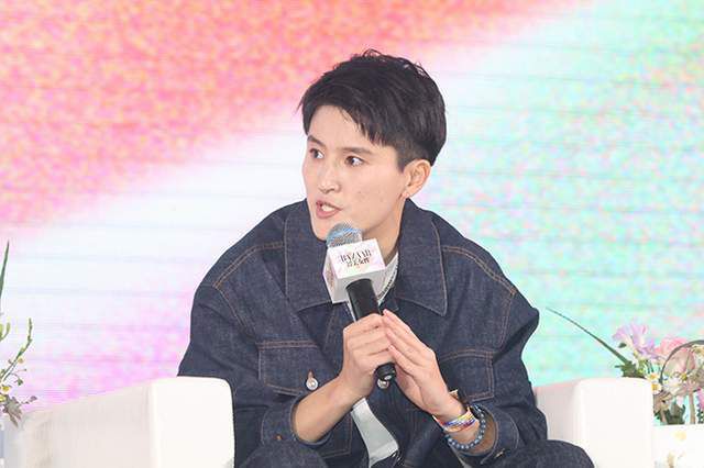 亚洲成人一区二区